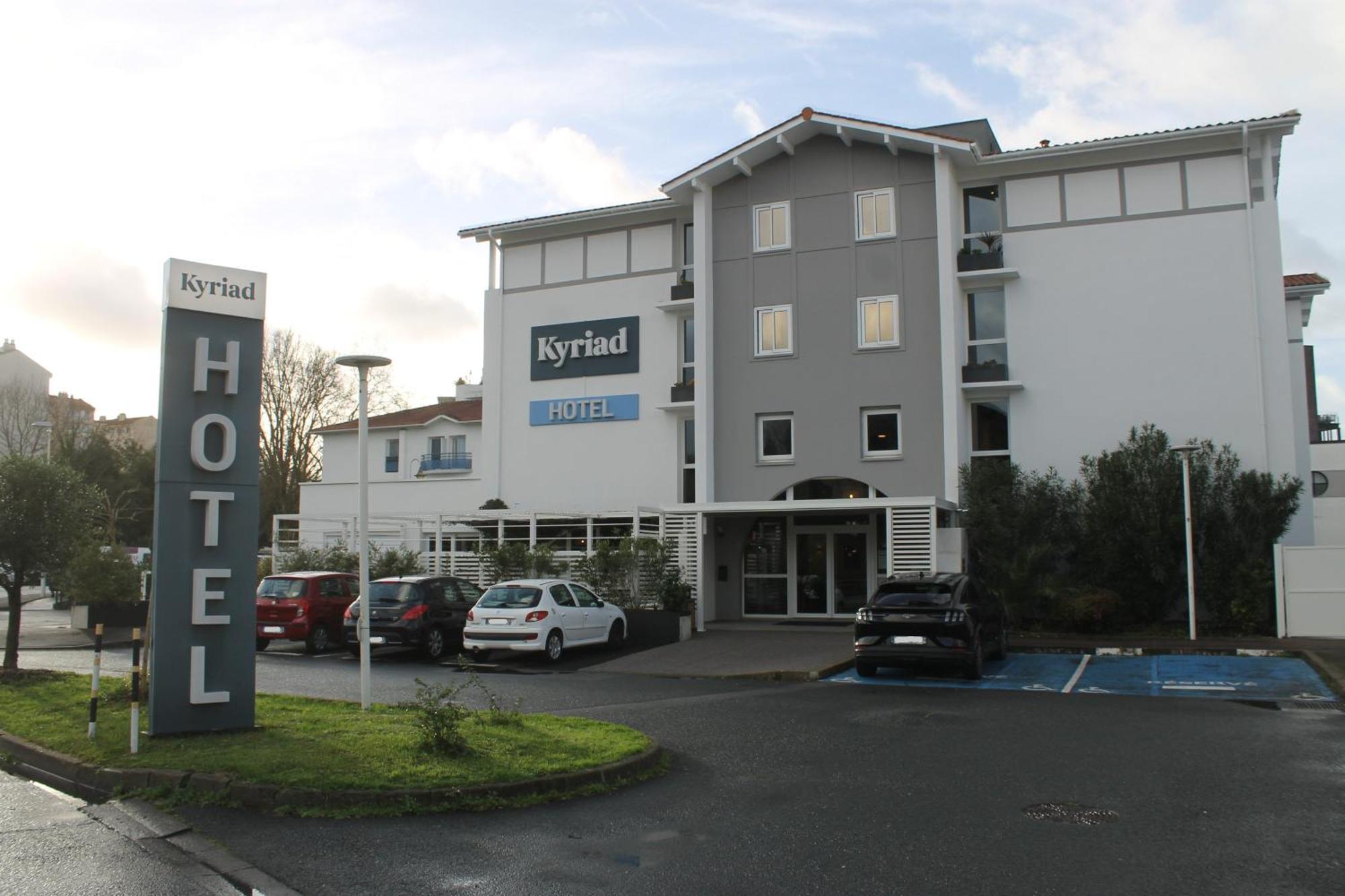 Kyriad Anglet - Biarritz ภายนอก รูปภาพ